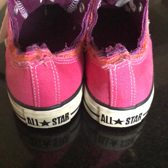 Pink converse - Picture 3 of 5